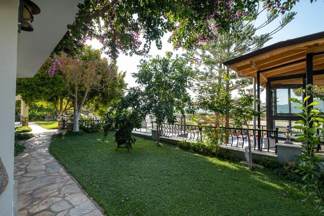 Villa Marine Hotel 아키아카