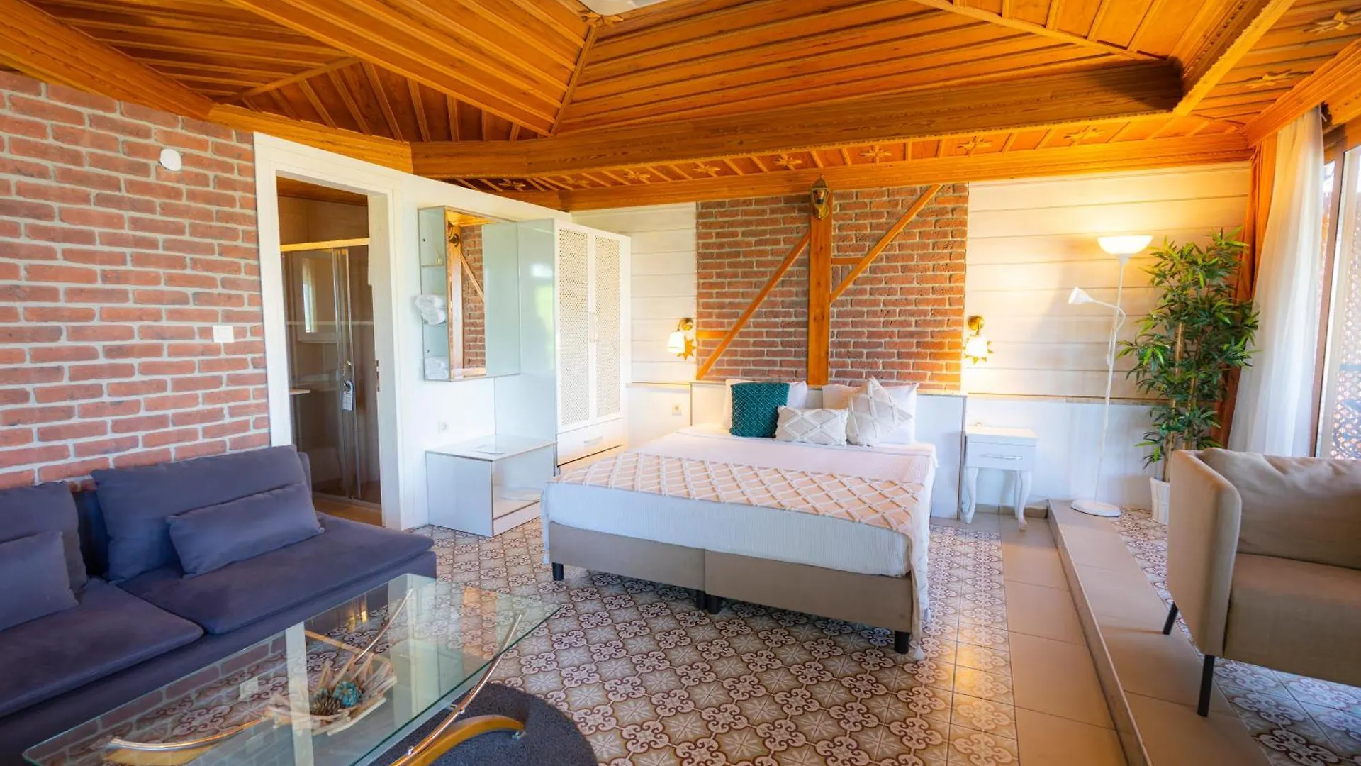 Villa Marine Hotel 아키아카