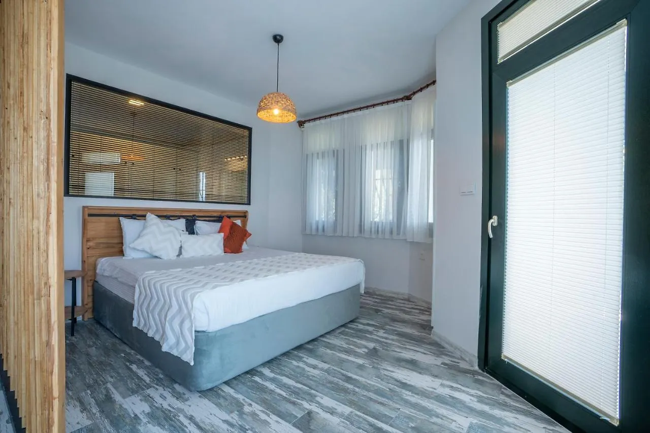 Villa Marine Hotel Акьяка