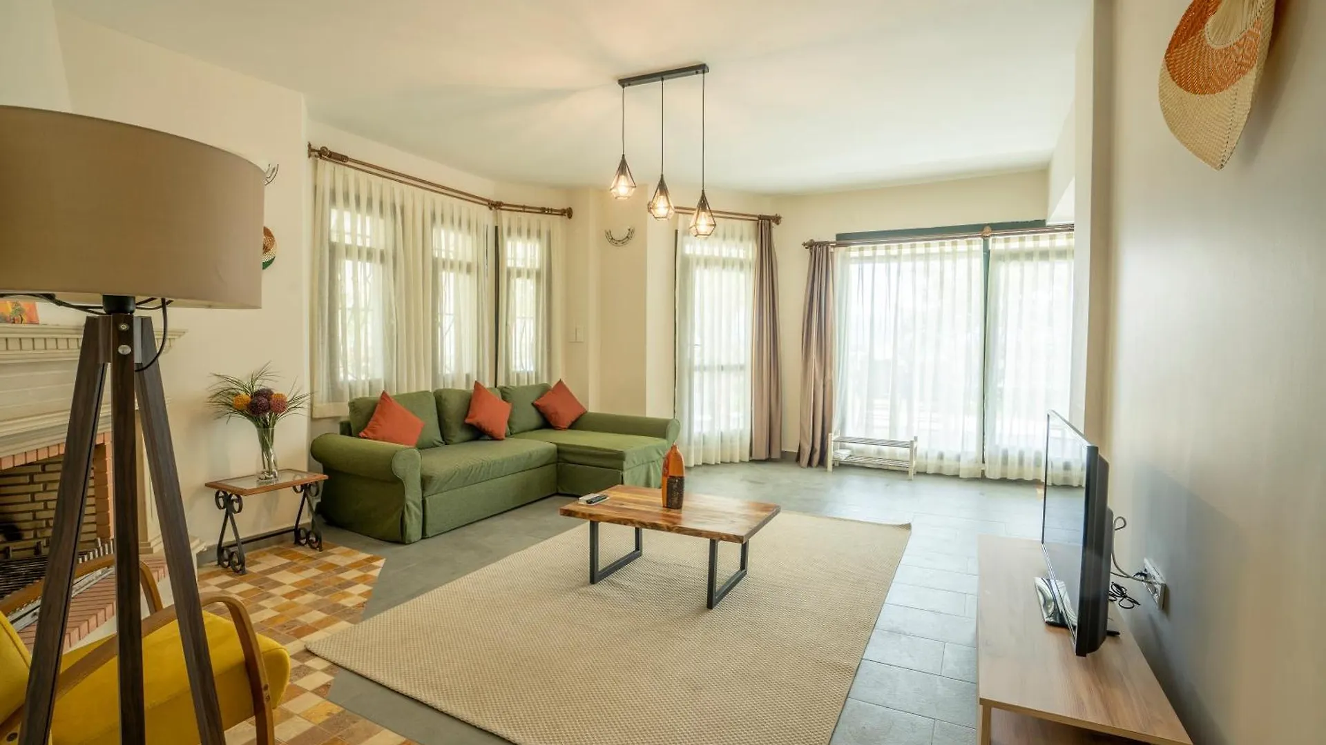 Villa Marine Hotel Акьяка