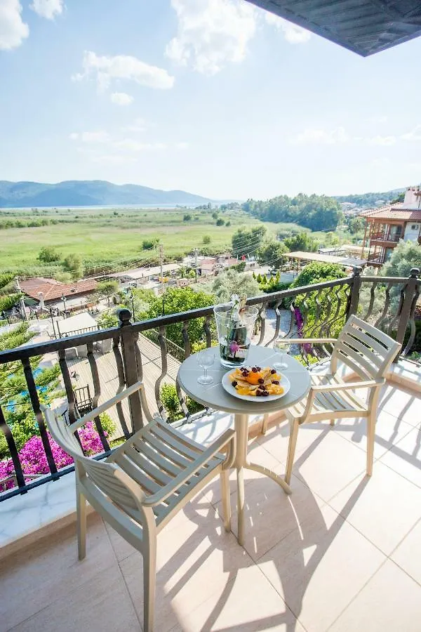 Villa Marine Hotel Акьяка